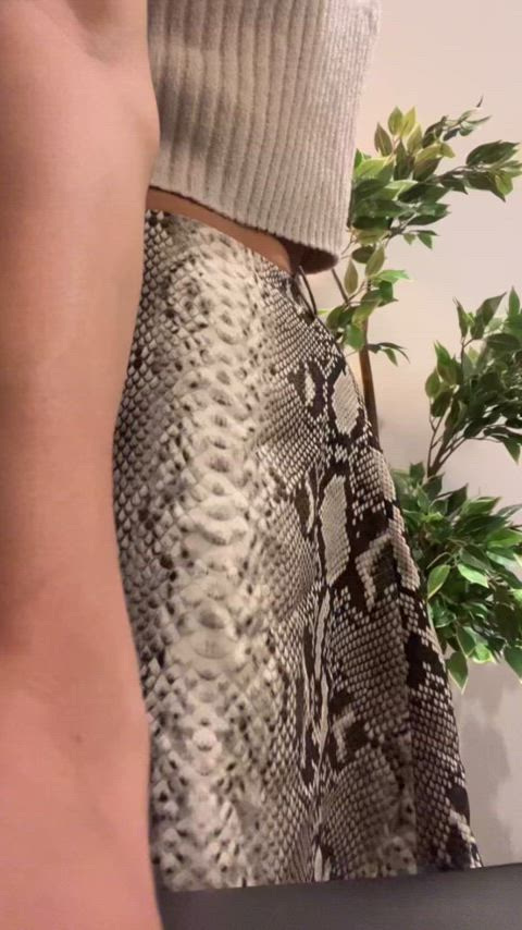 cagedsissy2020 sissy sissy slut on-all-fours gif