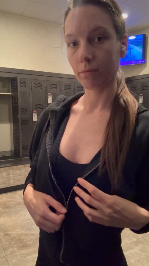 amateur boobs brunette homemade locker room natural tits onlyfans petite public tits