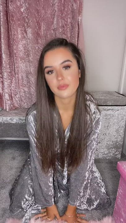 Babe Brunette Teen gif