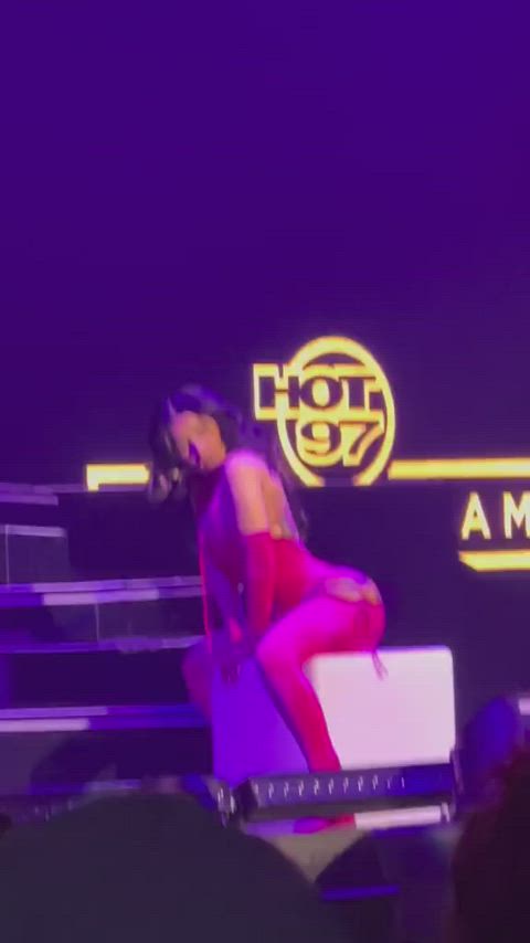 [discord] frank_mocean_777#3909. 32m. Need Cardi’s big fake ass to fuck the load