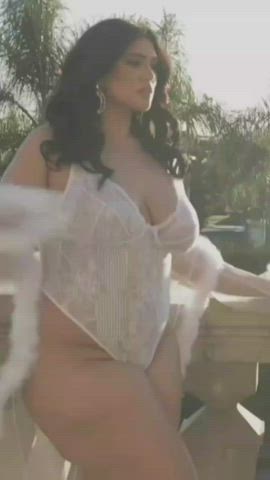bbw big tits boobs huge tits milf solo gif