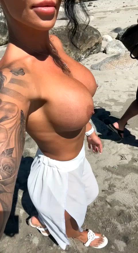 big tits hotwife onlyfans gif