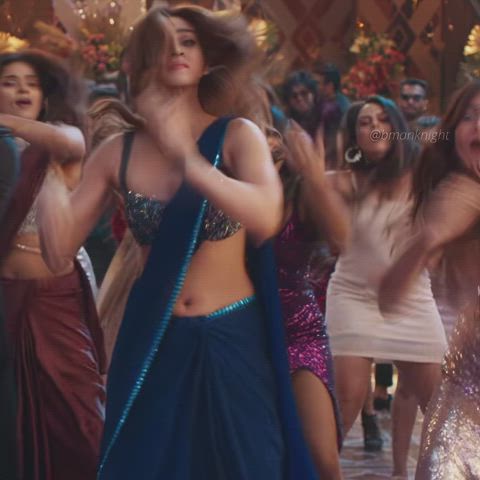 actress bollywood celebrity dance dancer dancing indian indian-babes gif