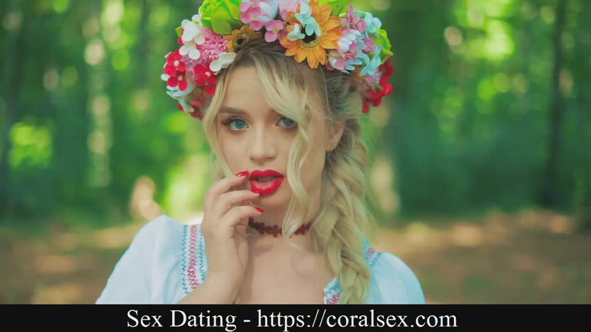 Amateur Fantasy Glasses Long Hair Pierced Shaking Thong Vintage White Girl gif