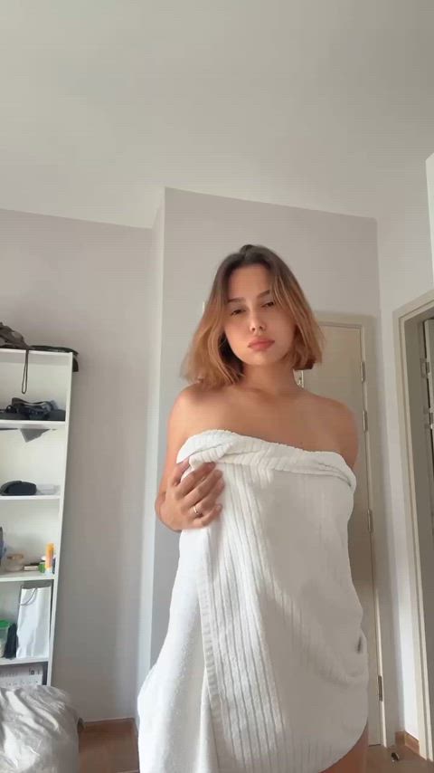 amateur big tits onlyfans tits towel gif