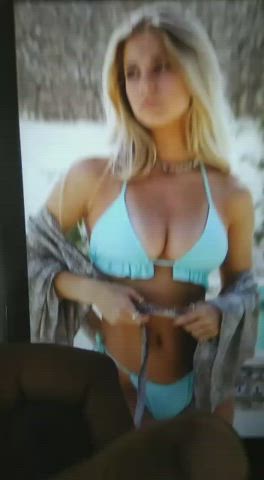 Shooting ropes on this cute slut