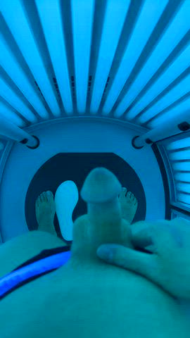 Tanning sesh…