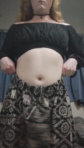 Do these harem pants make my ass look fat and fuckable?😏