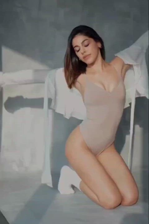 Alaya F