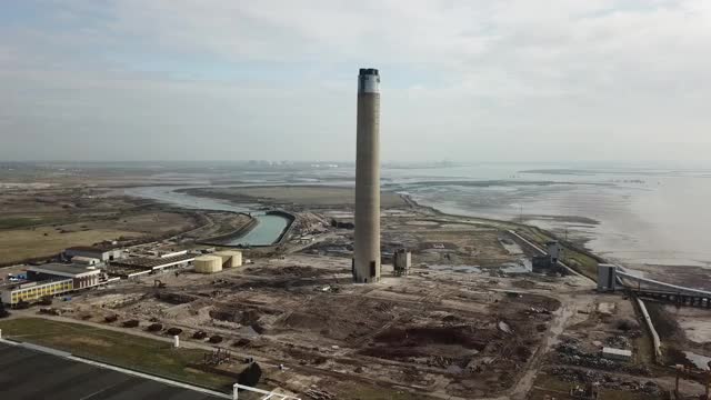 Kingsnorth Power Station Chimney Demolition