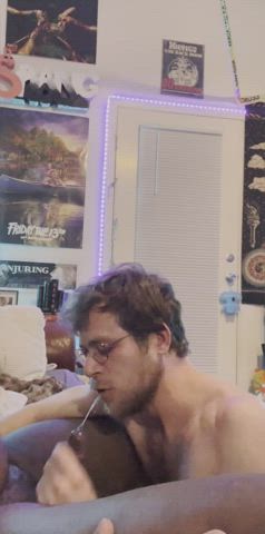 Daddy(42) feeds his beach boi(26