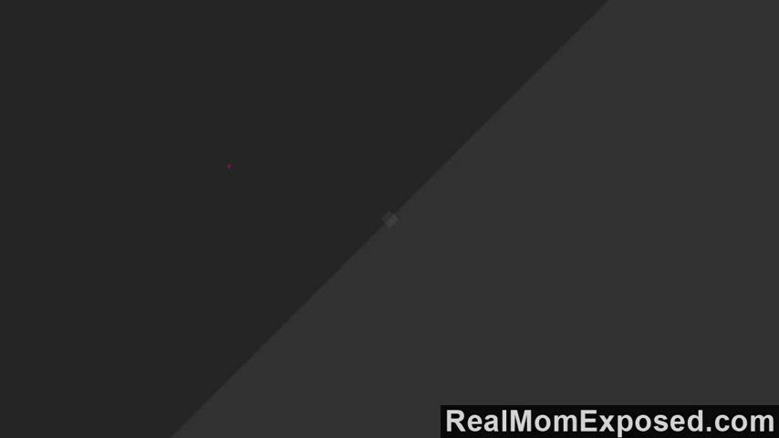 RealMomExposed Busty Milf Seduced And