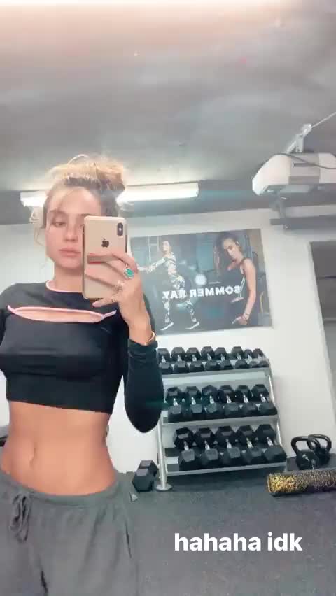 Sommer Ray Braless Boobs Video
