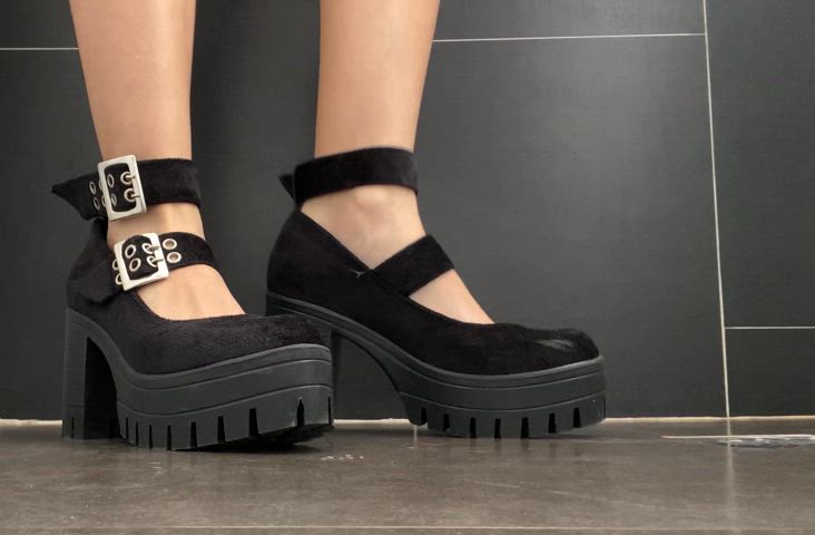 boots fansly feet feet fetish findom foot foot fetish foot worship onlyfans shoes