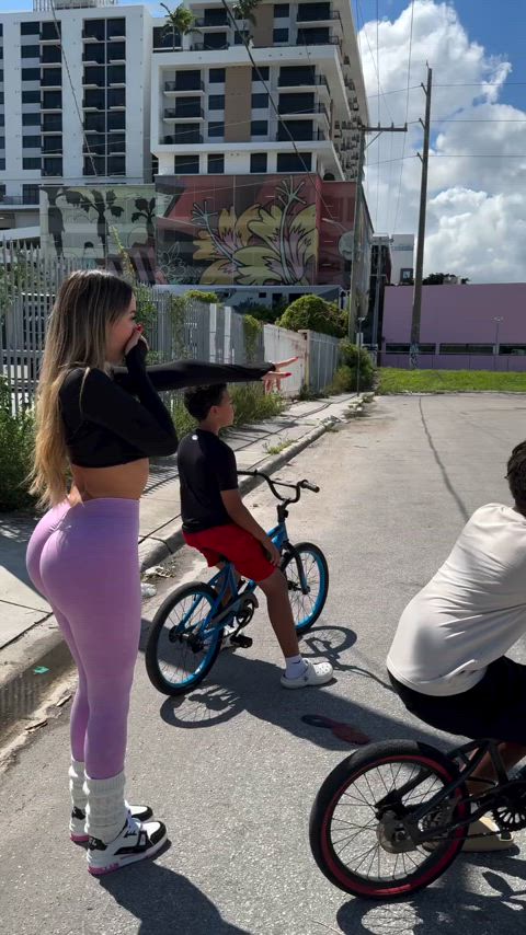 amateur blonde clips4sale outdoor playboy tiktok yoga pants iwantclips r/bodyshots