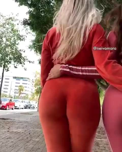 @paolaceleb and @soyneiva