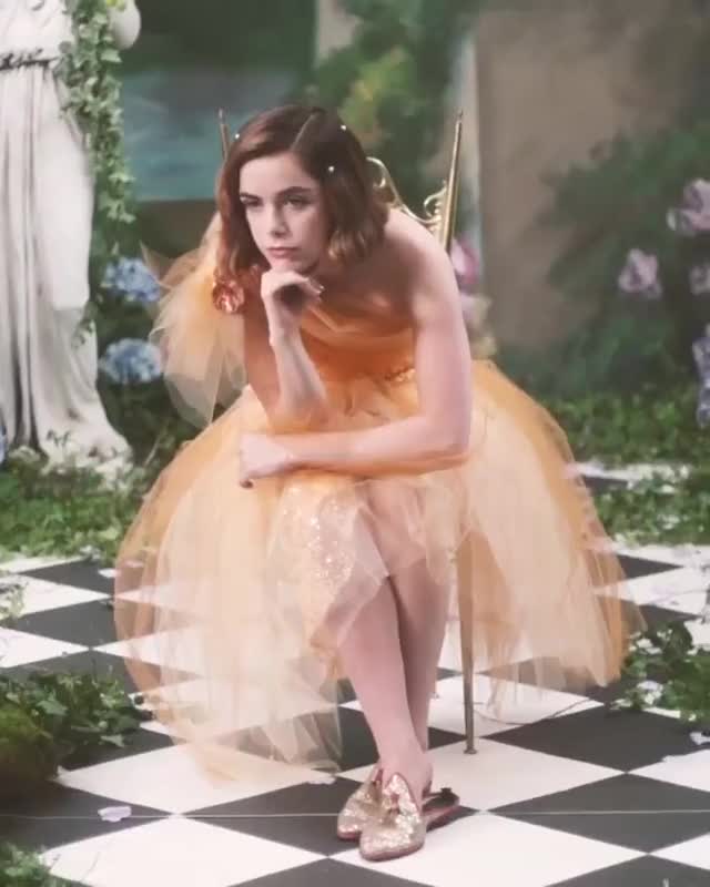 kiernan shipka gif