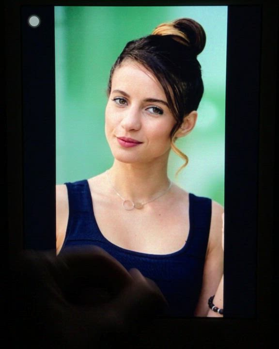 Laure Valee, french eSport presenter
