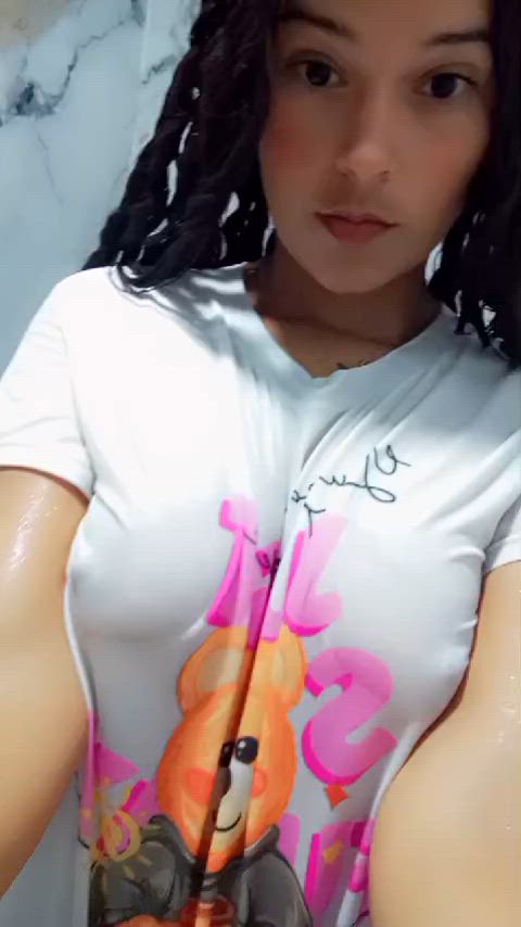 amateur babe huge tits tease wet amateur-girls gif