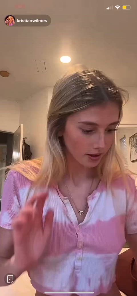 amateur big tits natural tits nipslip tiktok tits gif