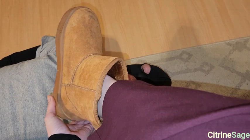 I wore my fluffy boots all day and my feet got super sweaty in them, so I made my