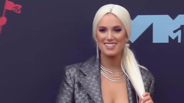 VMA Fashion Detail Cam 2019 MTV Video Music Awards TONIGHT at 8p! 3