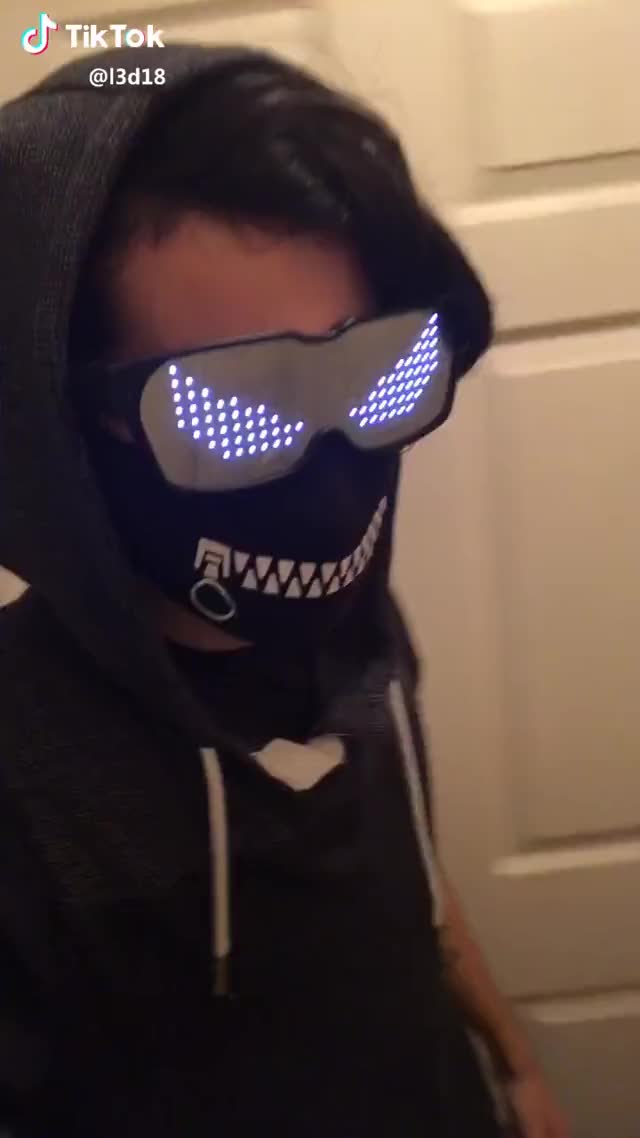  #cosplay #cosplayer #entertainment #tiktok #foryou #comedy #funny #acting #smile