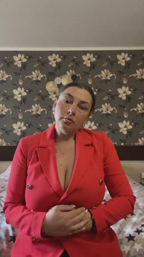 barefootmilf milf muscular milf pilatesmilf milfnhoney gif