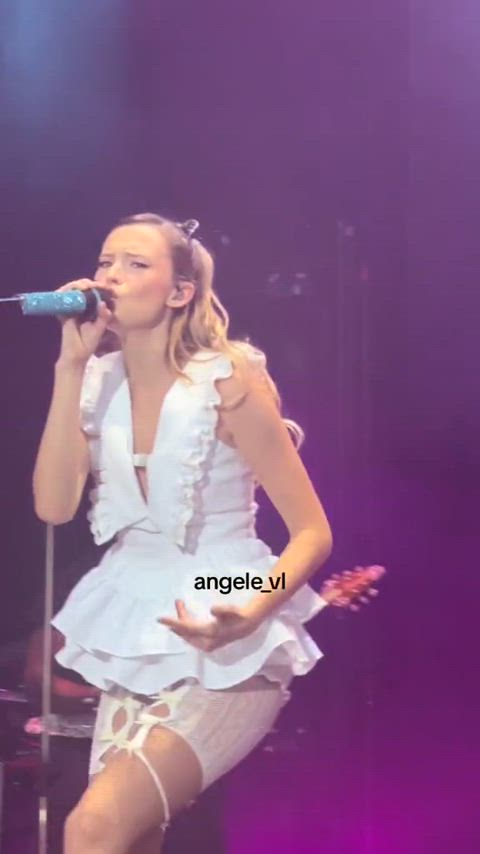 ass cute festival jiggle jiggling gif