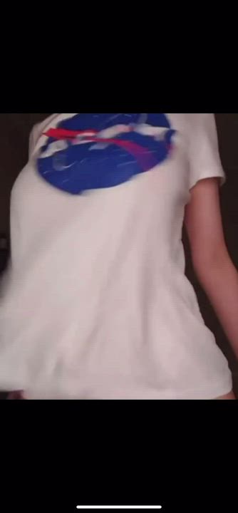 The unicorns amazing tit to waist ratio [drop]