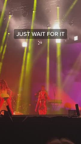 ass celebrity shaking gif