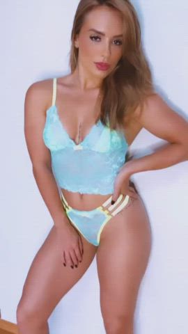 brazilian fitness legs gif