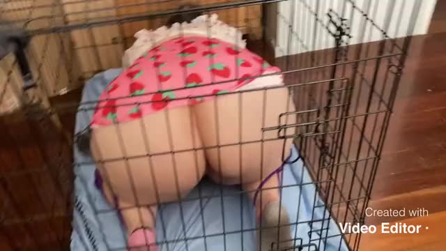 Sneak peak of my sex video ? 65% off, link in comments