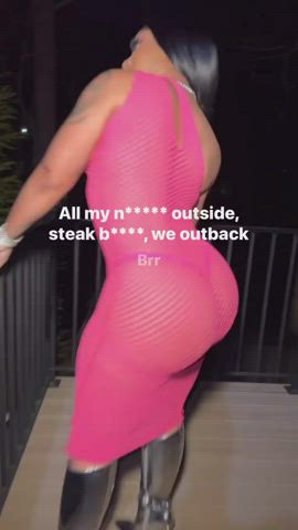 Oooooooowwwee she's different 🍑