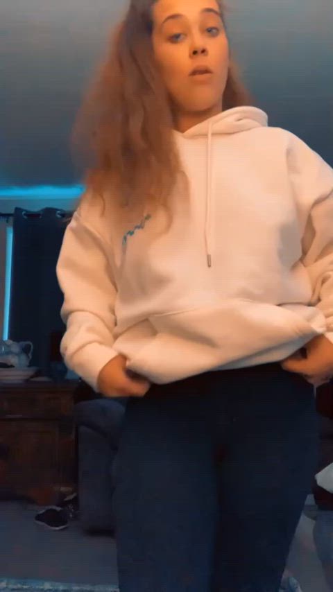 How's my ass and tittys look today😮‍💨