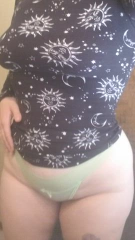 A lil drop and then some 💖 for curvy lovers only
