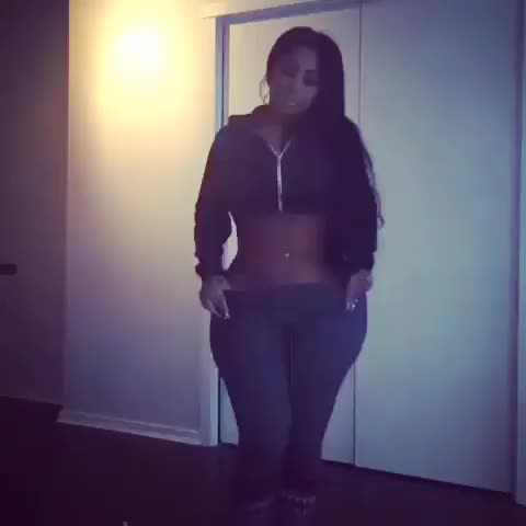 Persian Baddie Hips