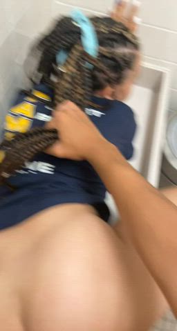 would u pull my braids to?
