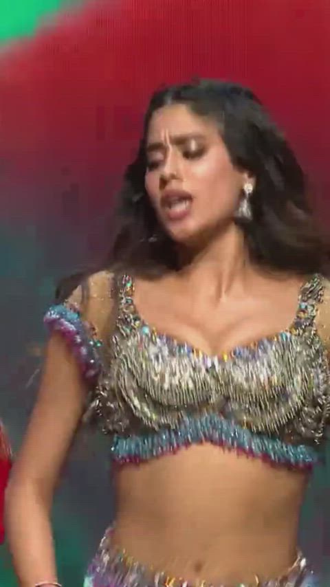 bollywood celebrity dance dancer dancing desi indian celebs indian-babes gif