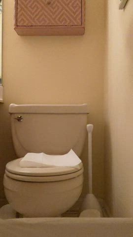 Time to be my toilet again. I think you'll love the taste 😋💩💩