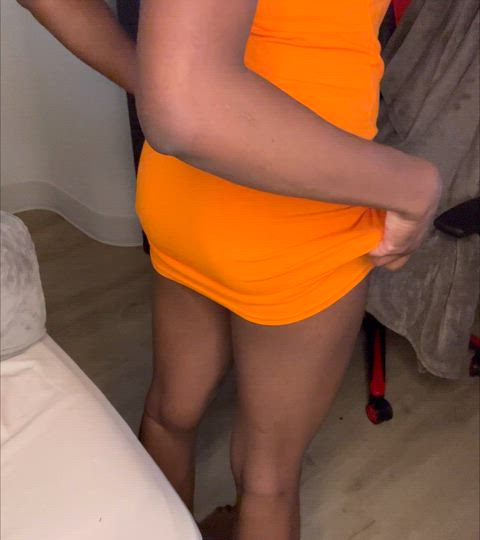 Tight dress 🥵