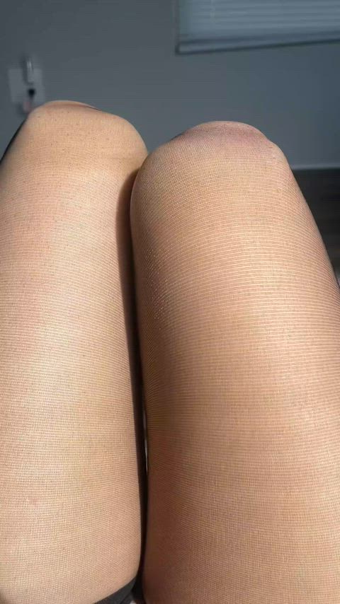 F19 looking for naughty friends teligm:@amiah7