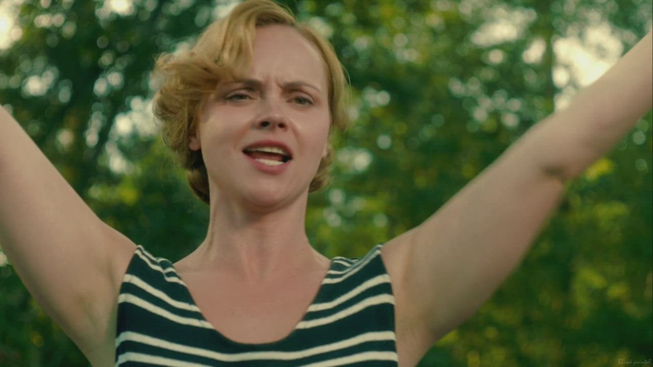 So daring by 1920s standard (Christina Ricci - Z: The Beginning of Everything (US2015))