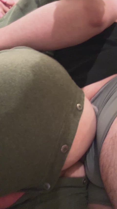 Would you rip open my onesie? 😳