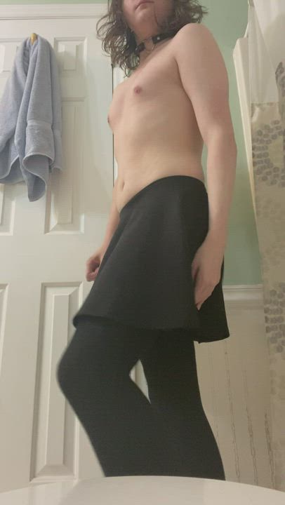 I am once again bored and horny (: