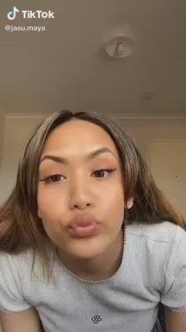 Cute Teen TikTok gif