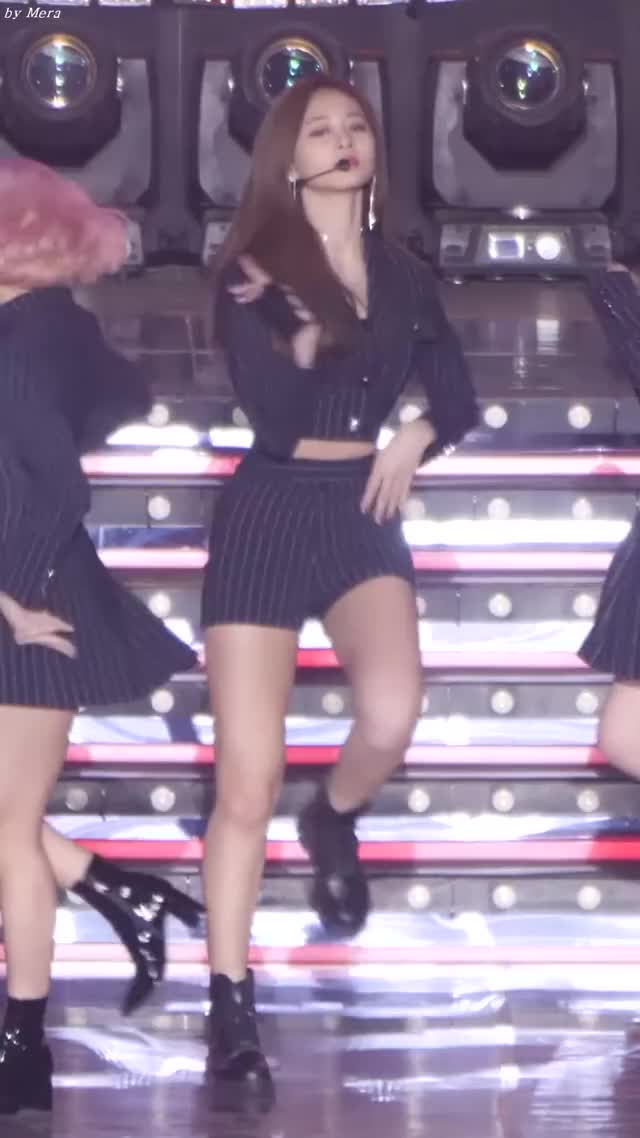190428 트와이스(TWICE) FANCY [쯔위] Tzuyu 직캠 Fancam (광주 SUPER CONCERT)