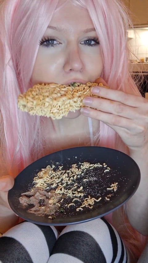 Arvaako kukaan kenestä otin inspiraatiota tähän🤭