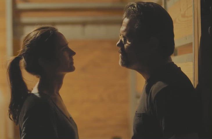 celebrity jennifer connelly kiss kissing mature gif