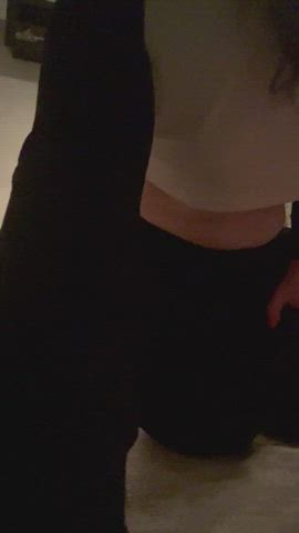 Tis’ the season to drop titty…